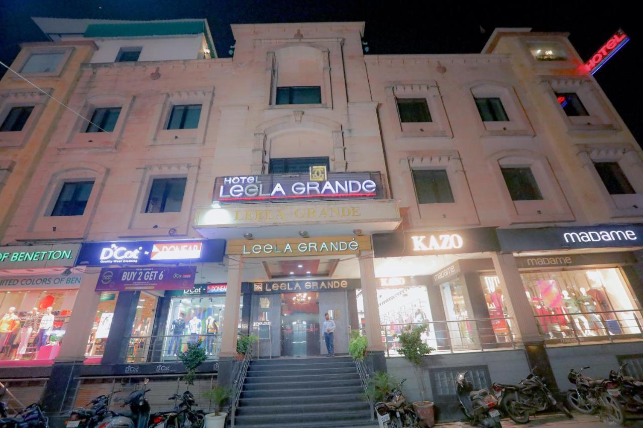 Hotel Leela Grande Karnāl Exteriör bild